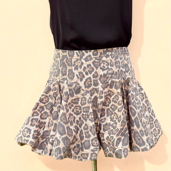 ๐ Sky To Moon Leopard Print Bubble Hem Mini Skirt, Size M - Picture 11 of 11